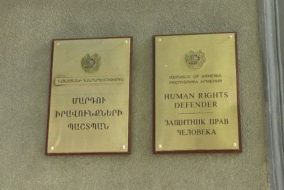 ՄԻՊ-ի աշխատակազմի երկու աշխատակիցներ հիվանդանոցում տեսակցել են զինված խմբի կալանավորված անդամներին