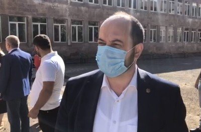 Министр образования, науки, культуры и спорта Армении следит за экзаменами в Капане