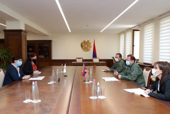 МО РА обсудил вопрос военнопленных находящихся в Азербайджане