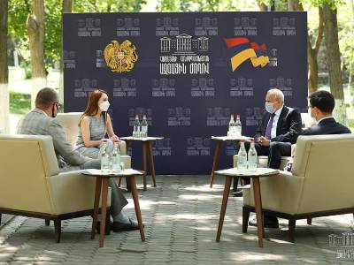 Լիլիթ Մակունցը հանդիպել է ՀՀ-ում Ռուսաստանի դեսպանի հետ. քննարկել են ՍԴ խնդիրն ու Տեսալսողական մեդիայի մասին» օրենքը