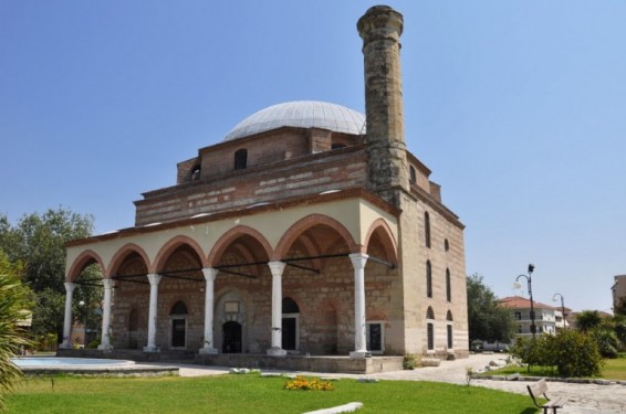Հունաստանի Տրիկալա քաղաքում թուրքական մզկիթի ուղղությամբ քարեր են նետվել, կոտրվել են մզկիթի ապակիները