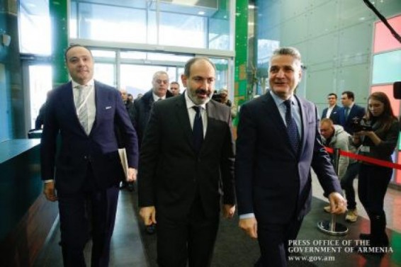 Փաշինյանը ձեռնոց է նետում Տիգրան Սարգսյանին