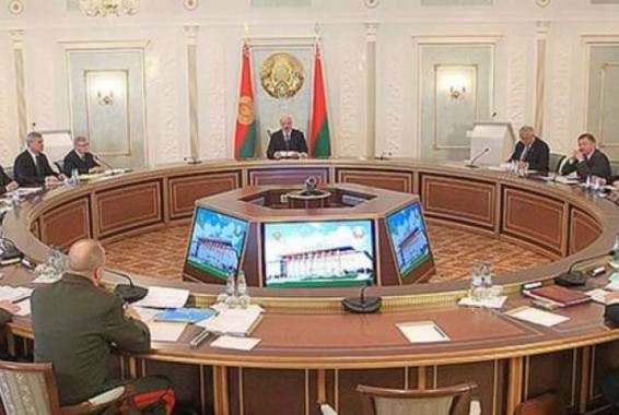 Совет безопасности Белоруссии принял постановление о мерах по стабилизации обстановки
