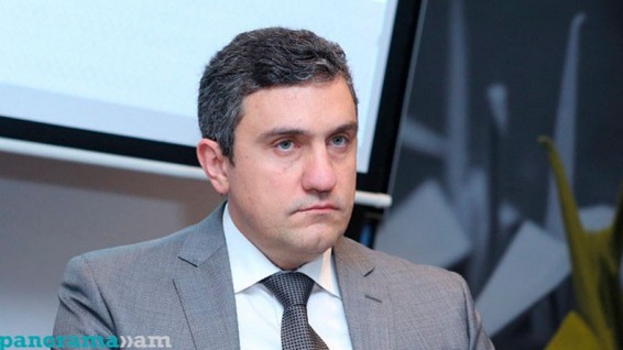 Ղազինյանը դիմել է դատարան՝ չեղարկելու պարետի նորմատիվ ակտը դիմակի մասին
