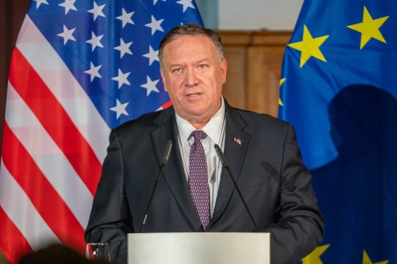Помпео: США ответят России на инцидент с броневиками в Сирии