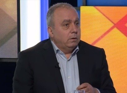 Ոչինչ չարած չինովնիկին պարգևավճարներ ենք տալիս սպաների հաշվ՞ին. Հրանտ Բագրատյան