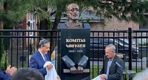 В Канаде открыли памятник Комитасу