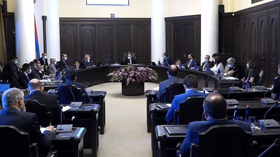 Հոգ տանել, որ այդտեղ մեկ էլ չհայտնվեն գարաժներ, չգիտեմ ինչեր, բուդկաներ, կրպակներ. Նիկոլ Փաշինյան