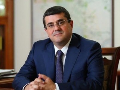 Արայիկ Հարությունյանը խորհրդակցություն է անցկացրել նախկին բարձրաստիճան հրամանատարների մասնակցությամբ