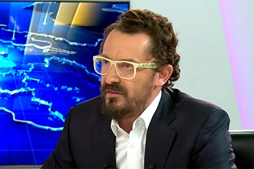 Чтобы внешний враг не смел стрелять в нас, мы должны победить внутреннего врага