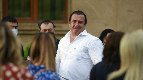 «Հրապարակ». Գագիկ Ծառուկյանը երեկ հավաքել է թիմի՞ն
