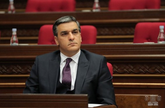 «Ափսոսում եմ, որ ստիպված եմ այսպիսի հրապարակային հայտարարություն անել». Արման Թաթոյան