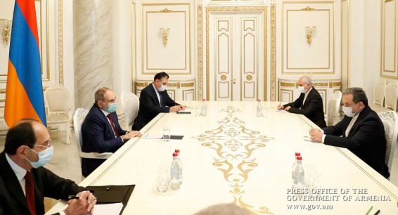 Аракчи представил Пашиняну подход Ирана к ситуации в регионе