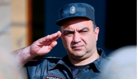 Ցուցարարներն այսօր կառավարությունում փորձել են ծեծի ենթարկել ոստիկանապետին․ ArmLur.am
