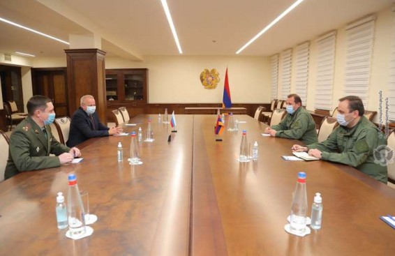 Դավիթ Տոնոյանը հանդիպել է Հայաստանում Ռուսաստանի դեսպանի հետ