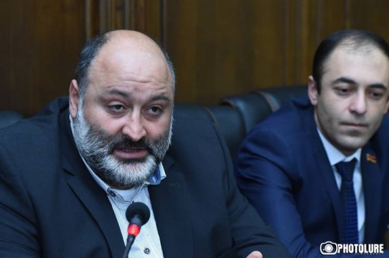 «Հրապարակ». Փաշինյանը հերթով չեզոքացնում է իր թիմի բոլոր «անվստահելիներին»