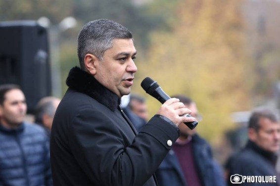 «ՀՐԱՊԱՐԱԿ». ԱՐԹՈՒՐ ՎԱՆԵՑՅԱՆԸ՝ ՄԵԿՈՒՍԱՐԱՆՈՒՄ ԱՆՑԿԱՑՐԱԾ ՕՐԵՐԻ ՄԱՍԻՆ