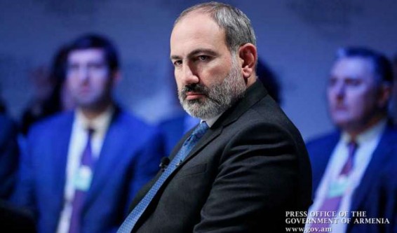«Հրապարակ». Փաշինյանը վախենում է սեփական թիմից, որ իմպիչմենթ կհայտնեն