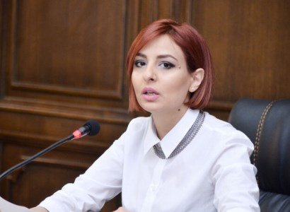 Խորհուրդ կտամ Արմավիրի քաղաքապետին գնա ու աղոթի Սյունիքի համայնքապետերի համար. Անի Սամսոնյան