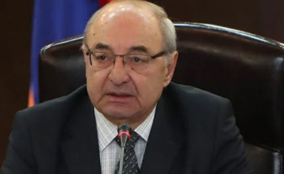 Вазген Манукян призвал власти немедленно прекратить процесс передачи Азербайджану территорий Армении и Арцаха