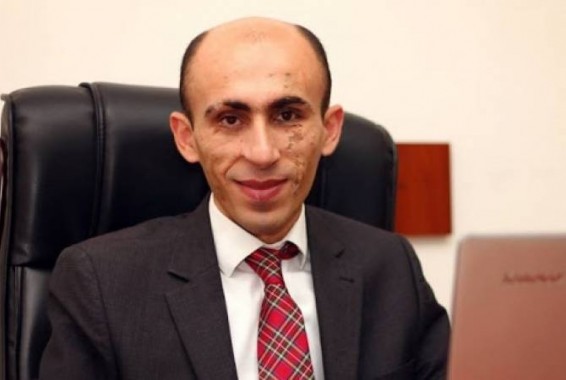 Оставляю пост омбудсмена, но позиции по защите прав человека никогда не оставлю: Артак Бегларян