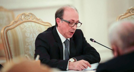 Ара Айвазян провел переговоры с главой МИД Ирана