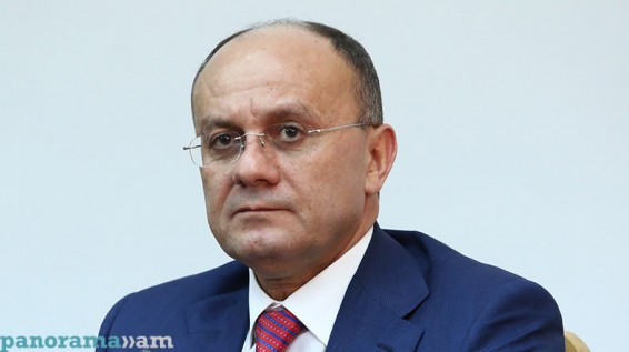 Сейран Оганян – Пашиняну: Ты также аморальным образом попытался манипулировать вопросом пленных