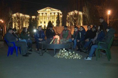 «Ժողովուրդ»․ Փաշինյանը հրաժարական կտա, ամեն ինչ պետք է սահմանադրական եղանակով հանգուցալուծվի