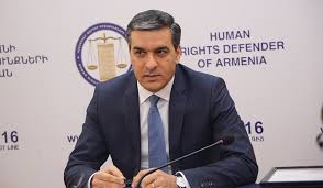 Միջազգային մարդասիրական իրավունքի ու գերիների իրավունքների կոպիտ խախտում է նրանց իբրև «ահաբեկիչներ» ներկայացնելը