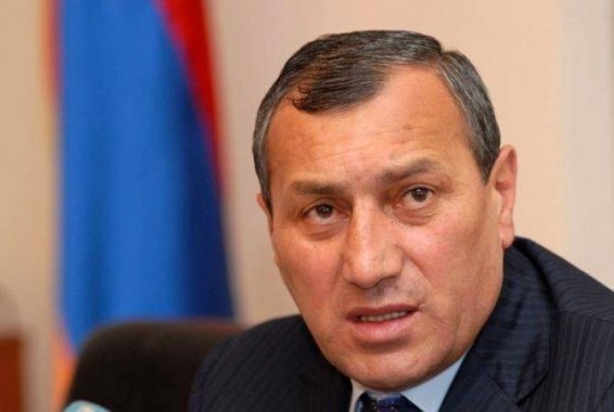 Օդանավակայանից ոստիկանություն է տեղափոխվել Սուրիկ Խաչատրյանի որդին