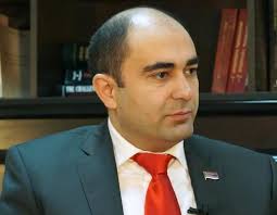 Ի՞նչ եք ուզում. կարո՞ղ եք վերջապես կողմնորոշվել, թե ինչ էիք ուզում, որ այդպես էլ չստացվեց. Էդմոն Մարուքյան