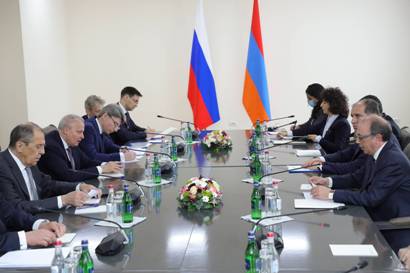 Ամենակարևոր խնդիրն այն է, որ Ադրբեջանը վերադարձնի բոլոր ռազմագերիներին և բռնի պահվող անձանց. Արա Այվազյանը՝ Լավրովին