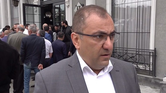 Ара Сагателян: Никол Пашинян не обладает легитимностью внутри страны, поскольку все структуры потребовали его отставки