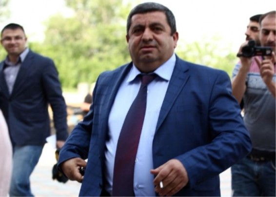 Ես հիմա կամաչեմ, որ ինձ մեդալ տան. Առաքել Մովսիսյանը (Շմայս)` Սերժ Սարգսյանի պարգևատրումների մասին
