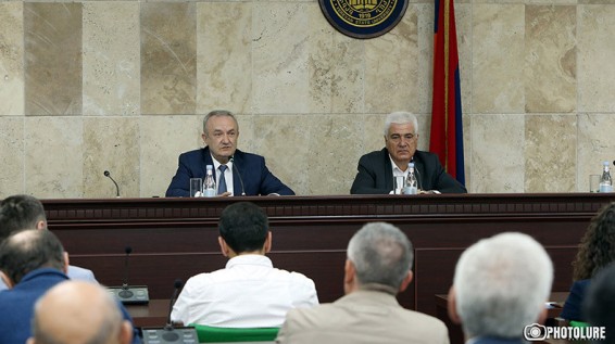 Դումանյանը նախկի՞ն, թե՞ ներկա համալսարանական է