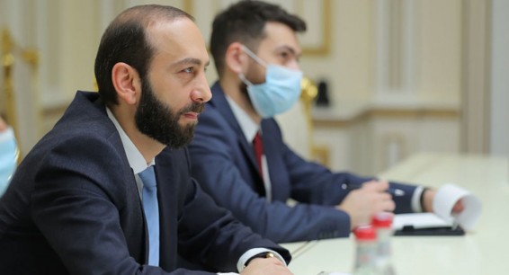 Глава парламента Армении отправится с официальным визитом в Литву