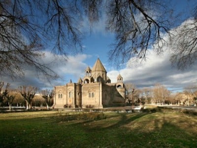 Ցավ ենք հայտնում վարչապետի պաշտոնակատարի ոչ խոհեմ և անպատշաճ հայտարարությունների համար. Մայր Աթոռի արձագանքը