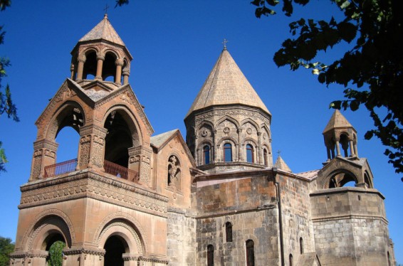 Վաստակաշատ բժիշկ Արմեն Չարչյանն ամենածանր իրավիճակներում հազարավոր կյանքեր է փրկել, հորդորում ենք անհապաղ ազատ արձակել նրան․ Մայր Աթոռ