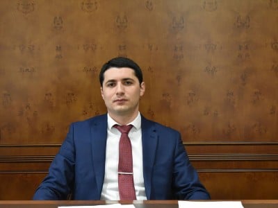 Аргишти Кярамян награжден медалью «За мужество»