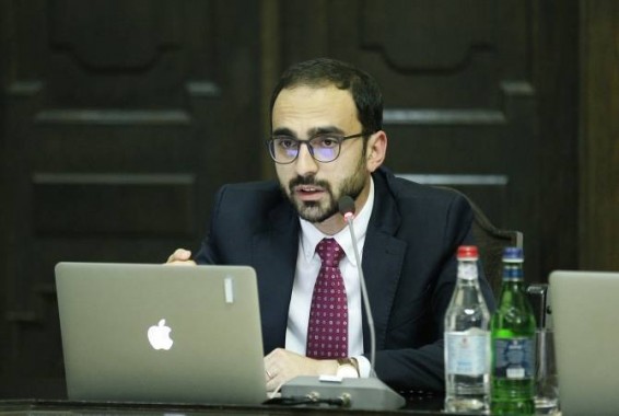 Авинян считает приоритетным решение вопроса статуса Арцаха