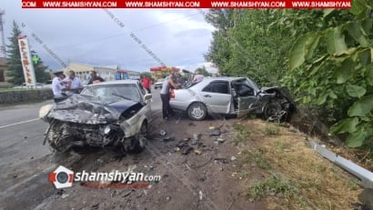Խոշոր ավտովթար Արագածոտնի մարզում. ճակատ-ճակատի բախվել են BMW-ն ու Mercedes-ը. կա 4 վիրավոր