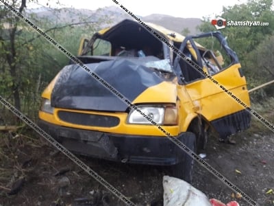 Լոռու մարզում 28-ամյա վարորդը Ford Transit-ով բախվել է գազատար խողովակին եւ հայտնվել ձորակում. կան վիրավորներ