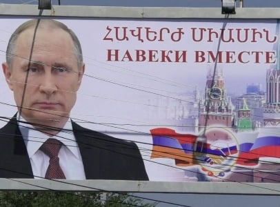 Ինչո՞ւ պետք է Հայաստանում լինի Բայդենին նվիրված պաստառ, իսկ Պուտինին՝ ոչ. Պուտինի նկարով վահանակների հեղինակ