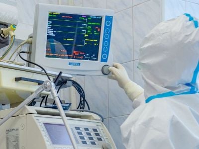 В Армении за сутки от коронавируса скончалось рекордное число пациентов