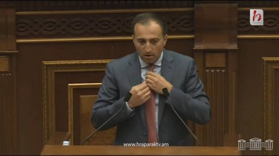 Հա, աթեիստ եմ, հարցեր կա՞ն. Արսեն Թորոսյան