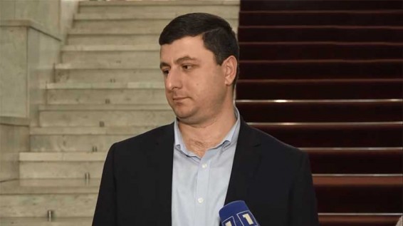 Փաշինյանն անցնում է սահմանները. Տիգրան Աբրահամյան