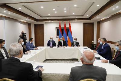 «Հրապարակ». Երեքի անունները հայտնի են