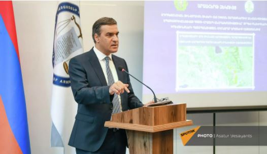 21 видео и шесть фото։ Омбудсмен направит информацию о пленных в международные структуры