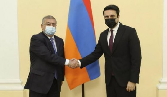 Спикер парламента Армении обсудил с и.о главы ВСС работу системы правосудия