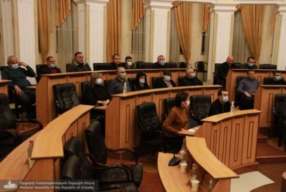 Национальное собрание Арцаха на внеочередном заседании примет заявление